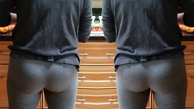 wanking GILF stays at home