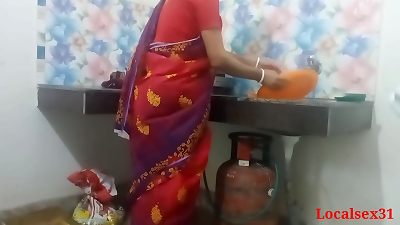 Desi Bengali desi Village Indian Bhabi Kitchen lovemaking In crimson Saree ( Official video By Localsex31)
