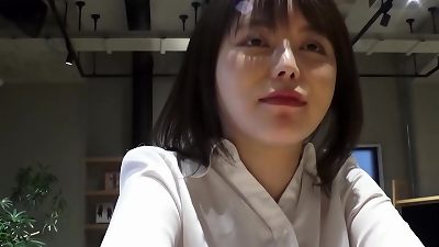 Affair with a cool office nymph